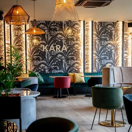 Brit Kara Anne D'auray Hotel 3*
